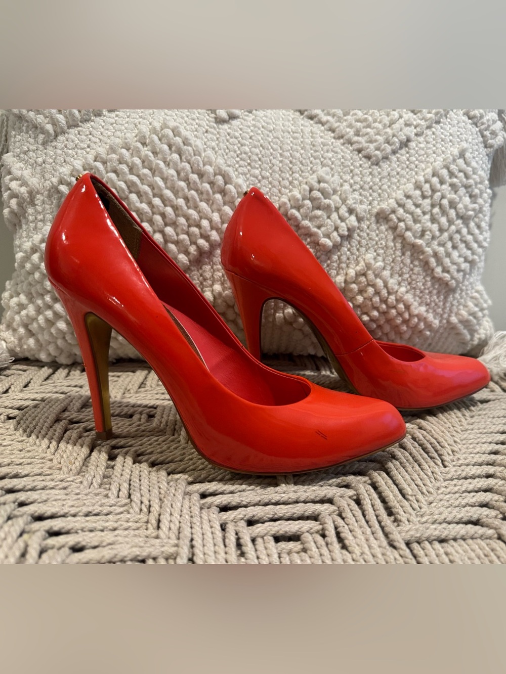 Ted Baker Jaxine Bright Coral Heel Pumps size 8